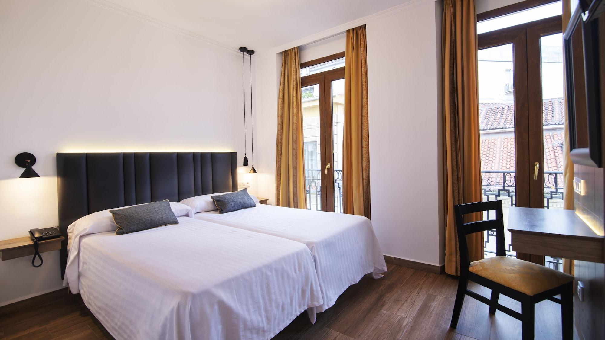 Madrisol Hotel Exterior photo